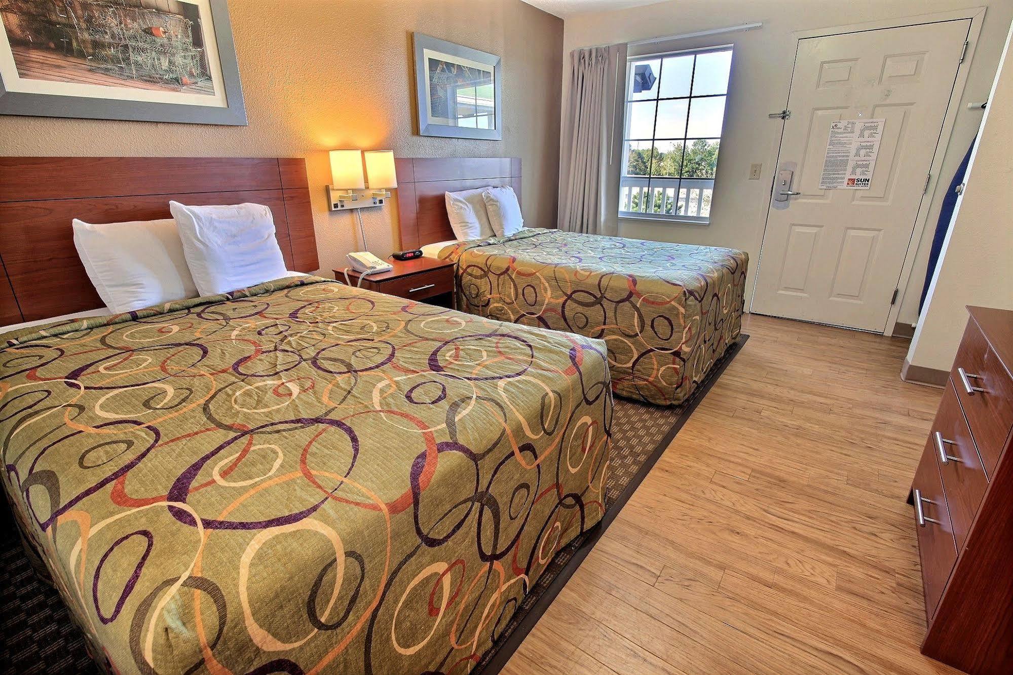 Intown Suites Extended Stay Chesapeake Va - I-64 Crossways Blvd Buitenkant foto